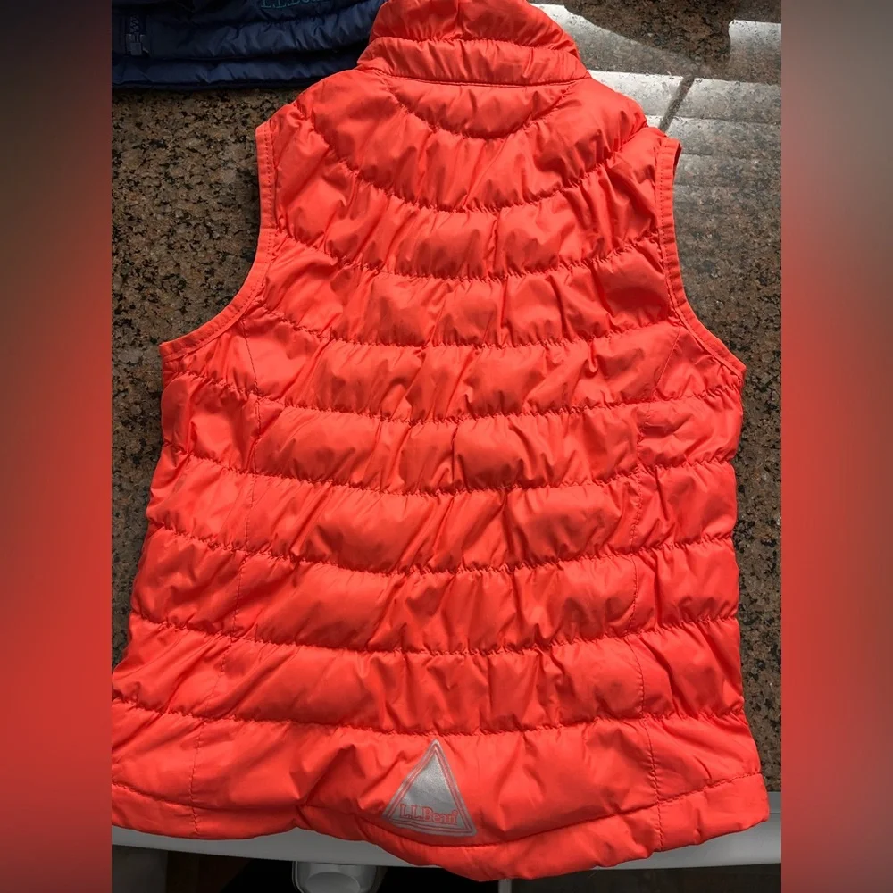LLBean girls downtek water repellant vest size 4 4T full zip down - Picture 2 of 4